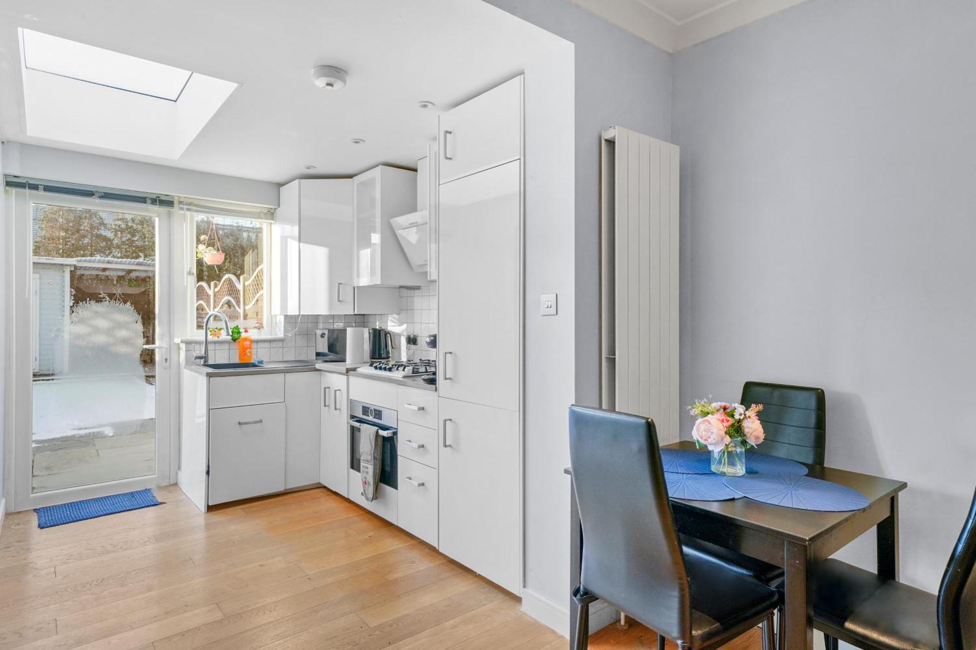 Cosy Haven Wembley Apartment Exterior photo